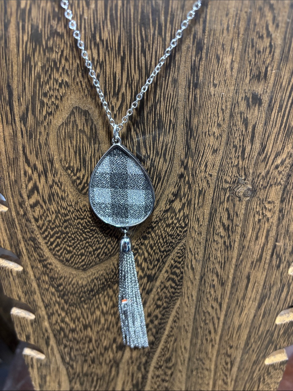 Torrid reversible Silver and Black Teardrop Tassel Necklace
